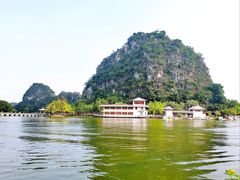 -星湖旅游景区七星岩