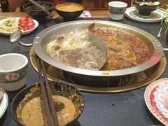 -沸炉重庆老火锅(军事博物馆店)