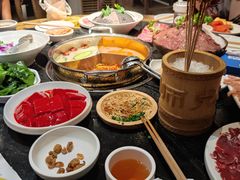 -周师兄大刀腰片火锅(洪崖洞旗舰店)