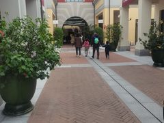 -佛罗伦萨小镇广佛名品奥特莱斯(疏港路店)