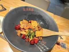 -风光老灶麻辣香锅(大成路翠微百货店)