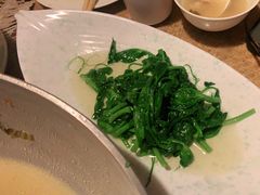 蒜蓉豌豆尖-渝信川菜(西单店)