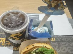 -麦当劳(世博广场店)