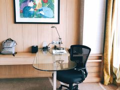 -上海虹桥西郊假日酒店