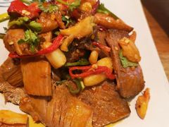 -云海肴·汽锅鸡·云南菜(天山百盛优客店)