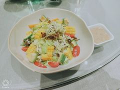 牛油果蔬菜沙拉-木守西溪溪隐餐厅