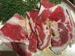 -草家酱蟹炭火烤肉店(珲春南路一店)
