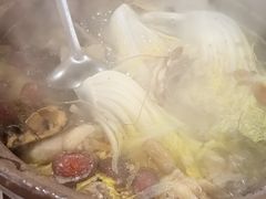 -威邵鸡煲(西华路总店)