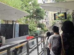 -山顶缆车
