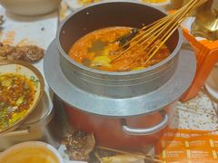 -小董哥烤串·爆汁大油边(故宫店)