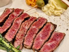 -Mark&Mars Restaurant