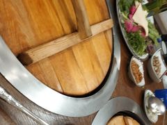 -万里闯关东铁锅炖菜馆(高新旗舰店)