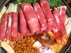 部队锅-MI WU FACTORY米屋美食工厂餐厅(绿地店)