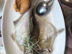油盐蒸神仙鳊鱼-四海酒家生态粤菜
