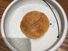 玫瑰鲜花饼-云海肴·汽锅鸡·云南代表菜(天山百盛优客店)