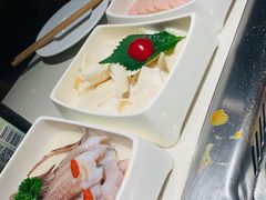 鱿鱼须-海底捞火锅鲜切牛肉主题店(长寿路店)