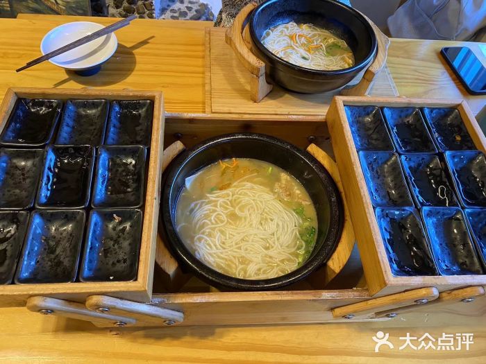 勺子米线·云南传统小吃市集(四方街店)图片