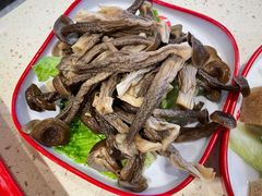-九寨沟特色牦牛肉汤锅