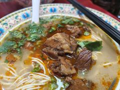 -金杨拉面王小吃面馆·牛三宝面·红烧牛肉粉