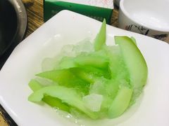 -超越炭火牛蛙火锅鸡(河东店)