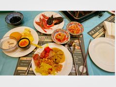-金马门国际美食百汇(珞喻路店)