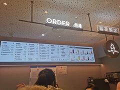 -喜茶(北京华贸购物中心店)