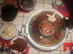 -贤合庄卤味火锅(时代广场店)