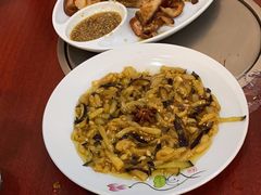 -聚首堂·特色小吃·肘子(什刹海德胜门店)