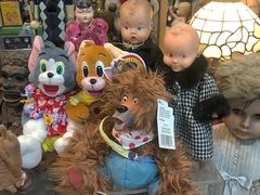 -席娜卡琳火车铁道夜市