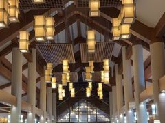 -亚龙湾喜来登·美景台大堂吧