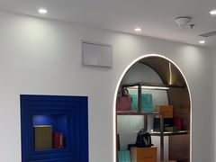 -聚云奢二手奢侈品黄金手表包包回收·中古店(三里屯总店)
