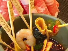 -红鼎豆捞·非遗鲍皇汤火锅(宝丰路店)