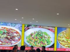 -川流不息·地道川菜·小龙虾(松东路店)