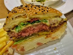 牛肉汉堡-LA MAISON公鸡和龙(蛇口店)