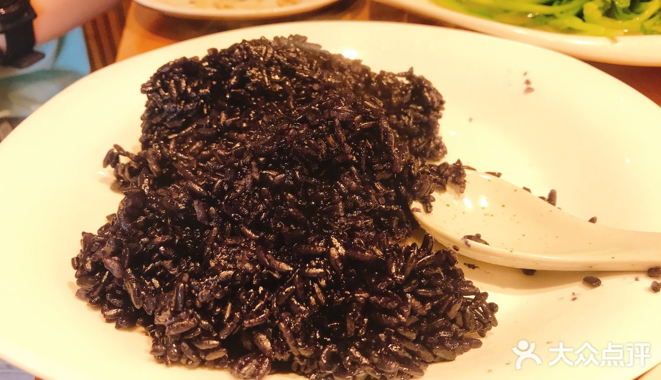 《宜兴楼外楼农庄》 暑假去宜兴度假，搜索美食时