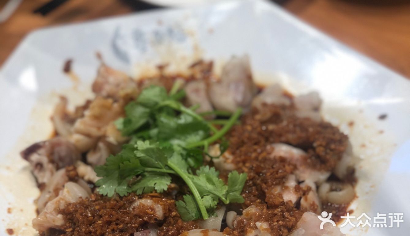 广州塔下的顺德菜🐟/倒吊鱼粥底火锅
