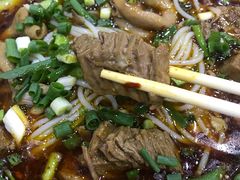 -胥佳烧鸡公牛肉面馆