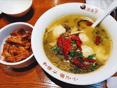 -渝是乎酸菜鱼·川渝小炒(新世界百货望京店)