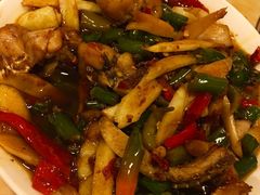 -鸿顺老铁锅美蛙鱼府(解放碑店)