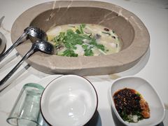 -七采菌园·野生菌石锅鱼(环城北路店)