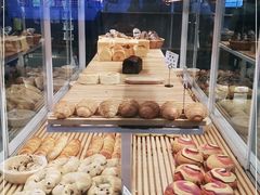 -焙丽拾光(麦凯乐直营店)