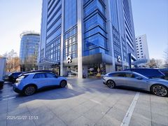 -蔚来中心(北京中关村店)