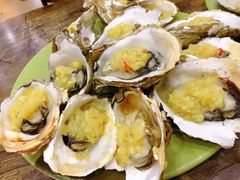 炭烧蒜蓉生蚝-贞姨美食·老字号海鲜大排档