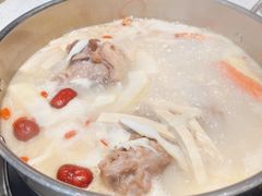 -三人行骨头王火锅(长寿店)