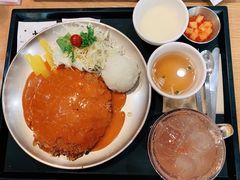 -梨大女人街