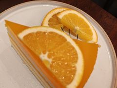 -Chom Cafe and Restaurant