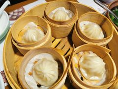 鸡汁鲜肉小笼汤包-南小馆(迪士尼小镇店)