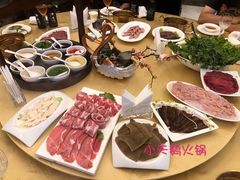 -小天鹅火锅·一线江景洪鼎旗舰店(洪崖洞店)