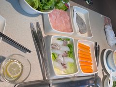 -海底捞火锅鲜切牛肉主题店(长寿路店)