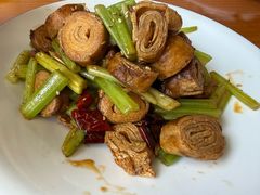 干煸霉千张-莲餐厅·湖北菜·潜江小龙虾店(愚园路店)